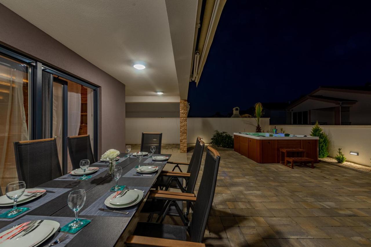 Villa Elite Vir Exterior photo